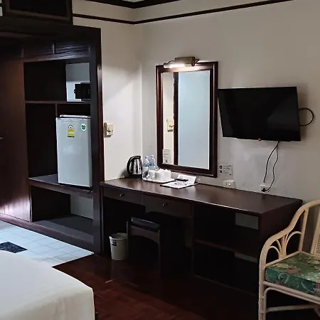 Puangpen Villa Hotel-3
